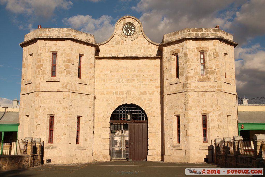 Fremantle Prison - Gatehouse
Mots-clés: AUS Australie Fremantle Fremantle City geo:lat=-32.05516800 geo:lon=115.75210420 geotagged Western Australia Fremantle Prison Prison patrimoine unesco