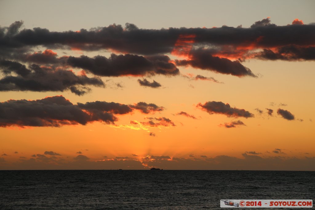 Fremantle - Fishing Boat Harbour - Sunset
Mots-clés: AUS Australie Beaconsfield geo:lat=-32.05791589 geo:lon=115.74181169 geotagged South Fremantle Western Australia Fishing Boat Harbour sunset mer