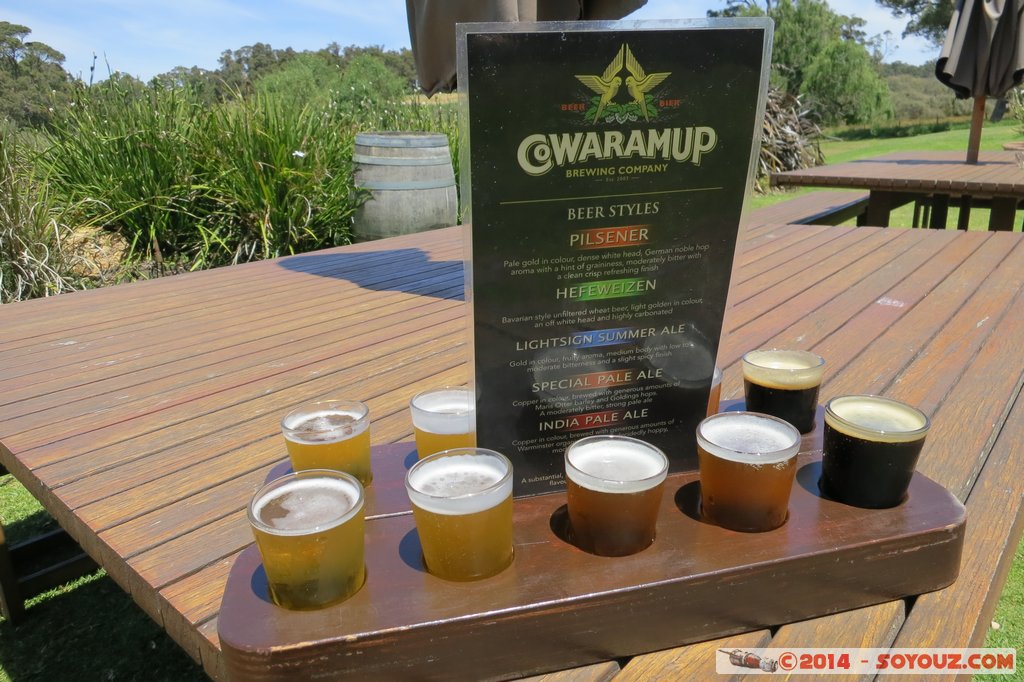 Margaret River- Cowaramup Brewing Company
Mots-clés: AUS Australie Cowaramup geo:lat=-33.83532455 geo:lon=115.13578460 geotagged Treeton Western Australia Margaret River Cowaramup Brewing Company Biere