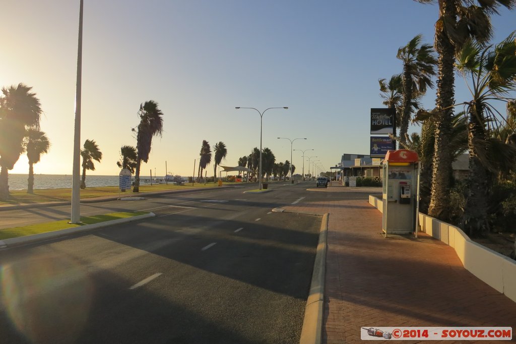 Shark Bay - Denham - Knight Terrace
Mots-clés: AUS Australie Denham geo:lat=-25.92908680 geo:lon=113.53628620 geotagged Western Australia Knight Terrace