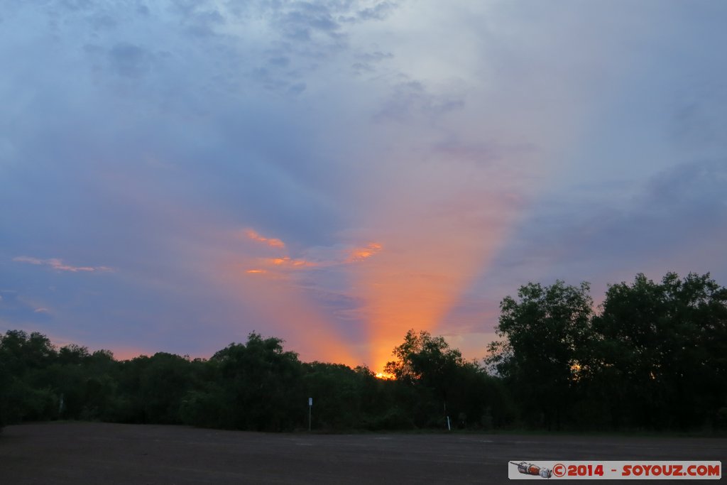 Hardies Creek - Sunset
Mots-clés: Alligator Heads AUS Australie geo:lat=-12.78390000 geo:lon=131.61015300 geotagged Northern Territory Mary River National Park Hardies Creek sunset Lumiere