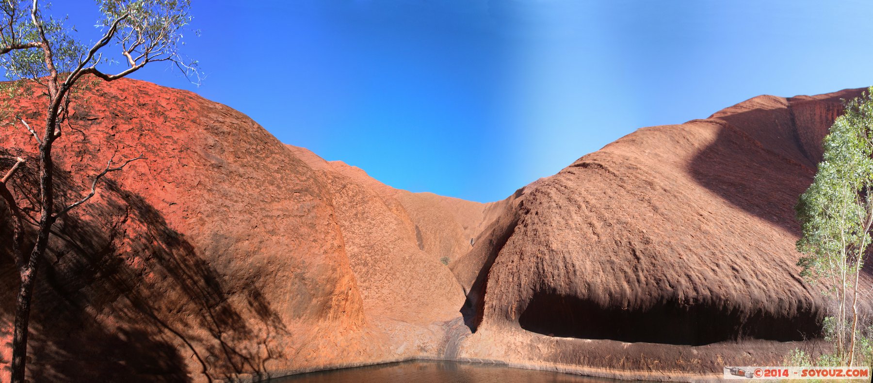 Ayers Rock / Uluru - Kuniya Walk - Mutitjulu Watherhole
Stitched Panorama
Mots-clés: AUS Australie Ayers Rock geo:lat=-25.35097650 geo:lon=131.03270925 geotagged Northern Territory Uluru - Kata Tjuta National Park patrimoine unesco uluru Ayers rock Kuniya Walk Mutitjulu Watherhole animiste