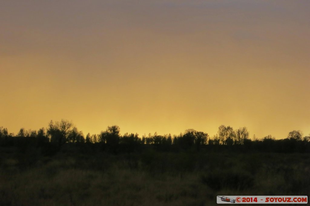 Ayers Rock / Uluru - Stormy Sunset
Mots-clés: AUS Australie Ayers Rock geo:lat=-25.33675970 geo:lon=131.00528151 geotagged Northern Territory Uluru - Kata Tjuta National Park patrimoine unesco uluru Ayers rock sunset Lumiere