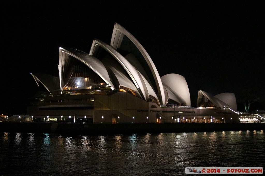 Sydney Harbour by Night - Opera House
Mots-clés: AUS Australie Dawes Point geo:lat=-33.85553240 geo:lon=151.21348440 geotagged New South Wales Sydney Nuit Sydney Harbour Port Jackson Opera House patrimoine unesco