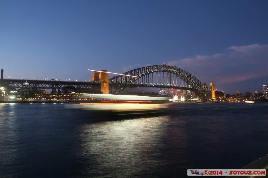 Sydney at Dusk - Circular quay - Harbour Bridge
Mots-clés: AUS Australie geo:lat=-33.85768262 geo:lon=151.21424049 geotagged New South Wales Sydney Circular quay sunset Harbour Bridge Pont bateau Lumiere