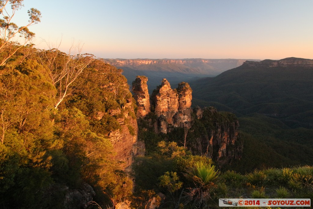 Katoomba - Echo Point - The Three Sisters at sunset
Mots-clés: AUS Australie geo:lat=-33.73257200 geo:lon=150.31195200 geotagged Katoomba New South Wales Blue Mountains patrimoine unesco Echo Point The Three Sisters sunset