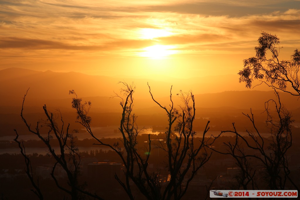 Canberra - Sunset from Mount Ainslie
Mots-clés: Ainslie AUS Australian Capital Territory Australie geo:lat=-35.27032805 geo:lon=149.15770142 geotagged Mount Ainslie sunset