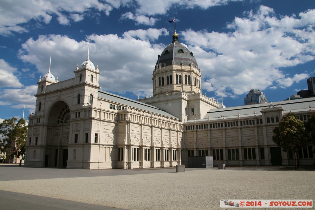 Melbourne - Royal Exhibition Building
Mots-clés: AUS Australie Carlton geo:lat=-37.80407917 geo:lon=144.97232169 geotagged Victoria Royal Exhibition Building patrimoine unesco