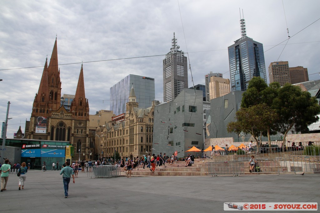 Melbourne - Federation Square
Mots-clés: AUS Australie geo:lat=-37.81828100 geo:lon=144.96794071 geotagged Southbank Victoria World Trade Centre Federation Square sunset Australian Centre for the Moving Image St Pauls Cathedral Eglise