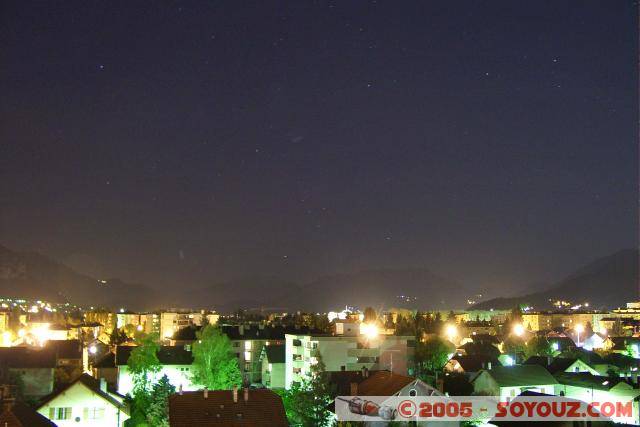 Annecy-le-Vieux de nuit
