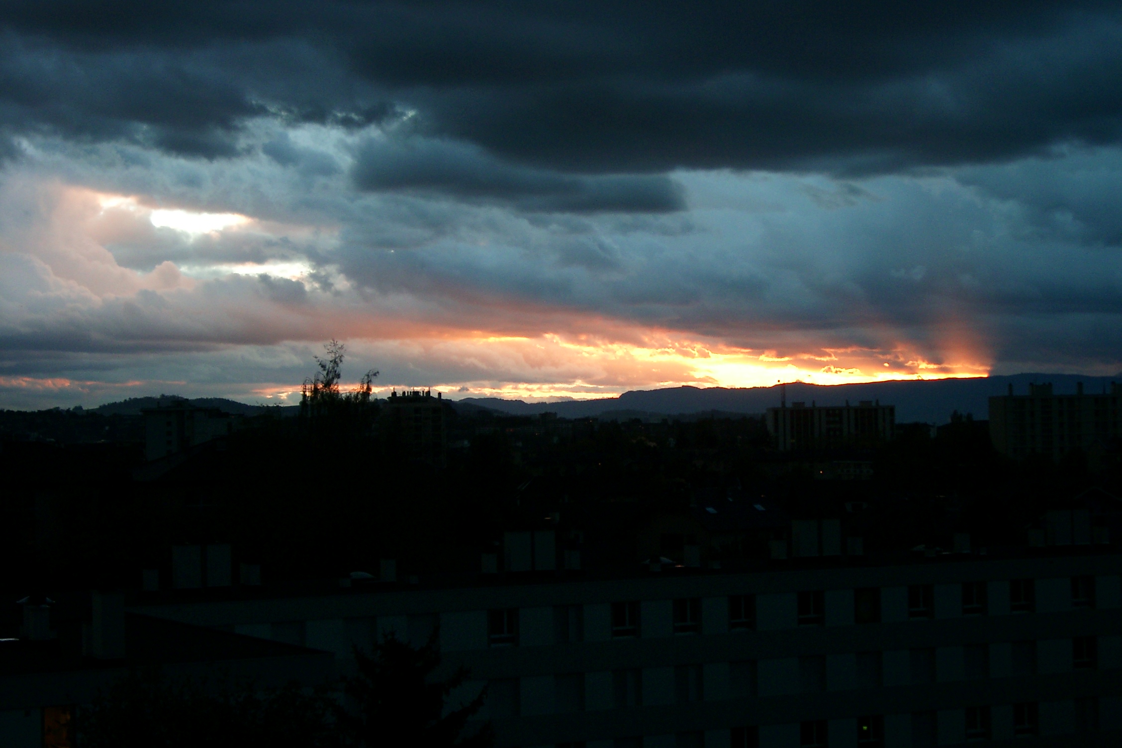 Annecy-le-Vieux - Sunset
