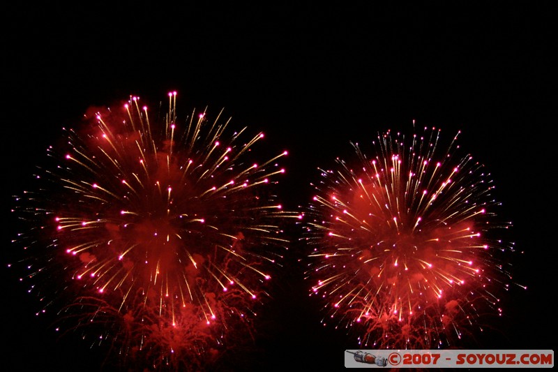 Fête du Lac - Annecy
Mots-clés: FÃªte du Lac Feux d'artifice