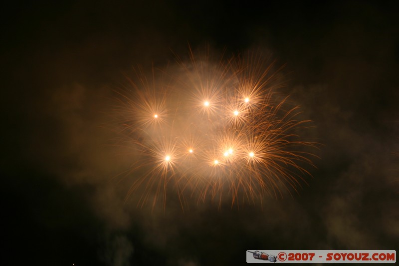 Fête du Lac - Annecy
Mots-clés: FÃªte du Lac Feux d'artifice