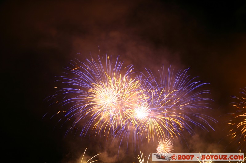 Fête du Lac - Annecy
Mots-clés: FÃªte du Lac Feux d'artifice