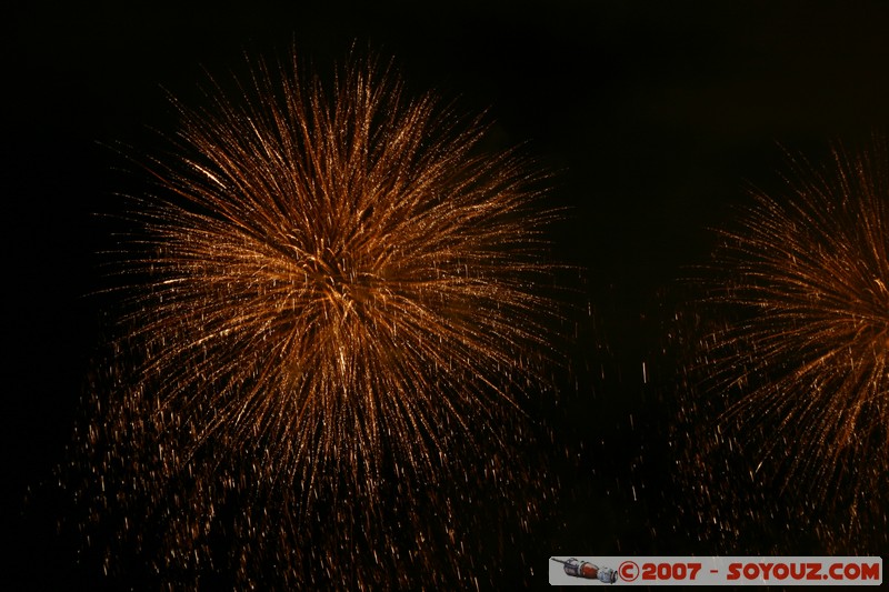 Fête du Lac - Annecy
Mots-clés: FÃªte du Lac Feux d'artifice