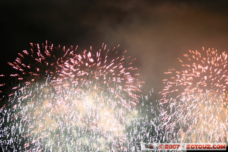 Fête du Lac - Annecy
Mots-clés: FÃªte du Lac Feux d'artifice