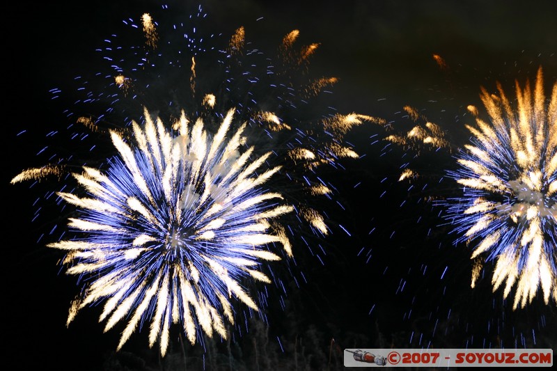 Fête du Lac - Annecy
Mots-clés: FÃªte du Lac Feux d'artifice