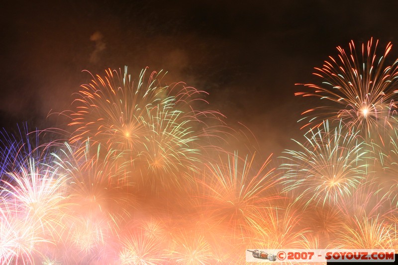 Fête du Lac - Annecy
Mots-clés: FÃªte du Lac Feux d'artifice