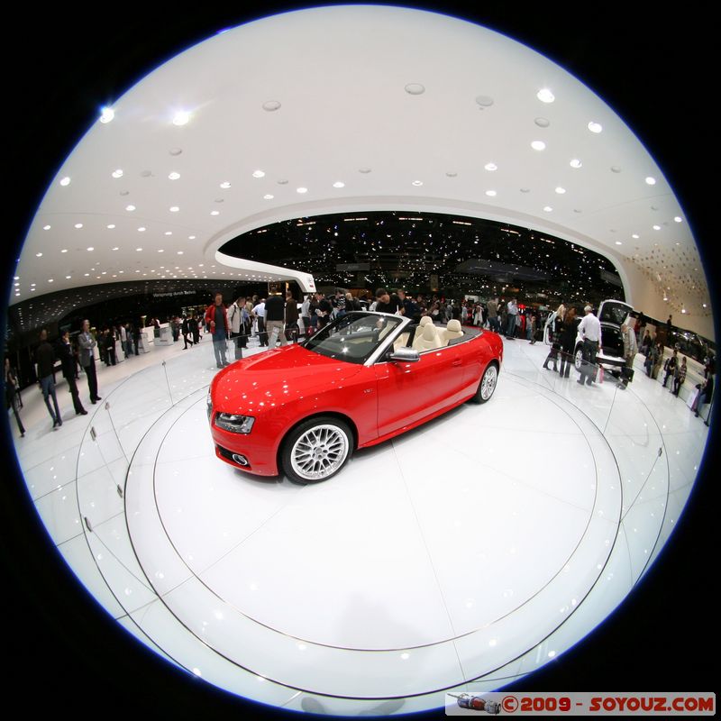 Salon Auto de Geneve 2009 - Audi
Mots-clés: voiture Fish eye Audi vehicule
