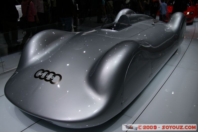 Salon Auto de Geneve 2009 - Audi Type C Streamliner
Mots-clés: voiture Audi vehicule