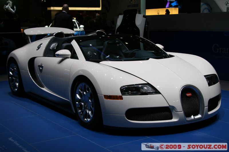 Salon Auto de Geneve 2009 - Bugatti Veyron 16.4 Grand Sport
Mots-clés: voiture Bugatti vehicule
