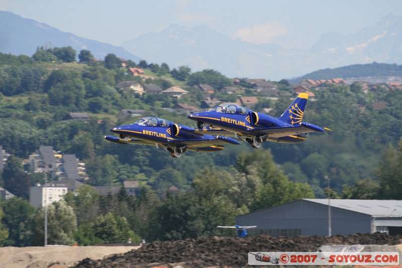 Patrouille Breitling
Mots-clés: meeting aÃ©rien avion voltige aÃ©rienne patrouille