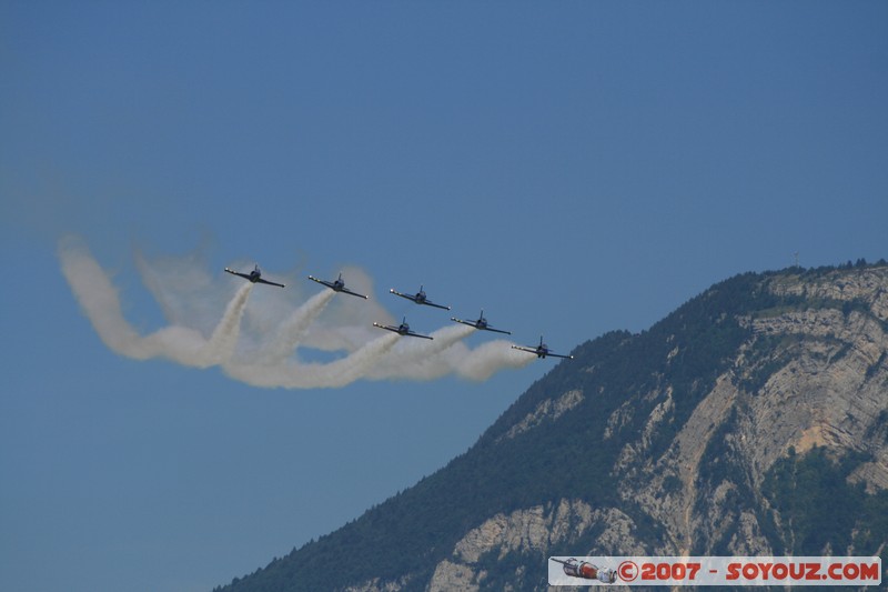 Patrouille Breitling
Mots-clés: meeting aÃ©rien avion voltige aÃ©rienne patrouille