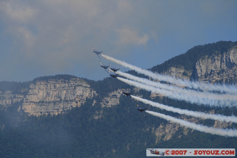 Patrouille Breitling
Mots-clés: meeting aÃ©rien avion voltige aÃ©rienne patrouille