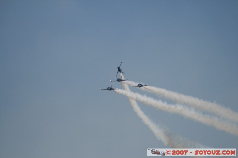 Patrouille Breitling
Mots-clés: meeting aÃ©rien avion voltige aÃ©rienne patrouille