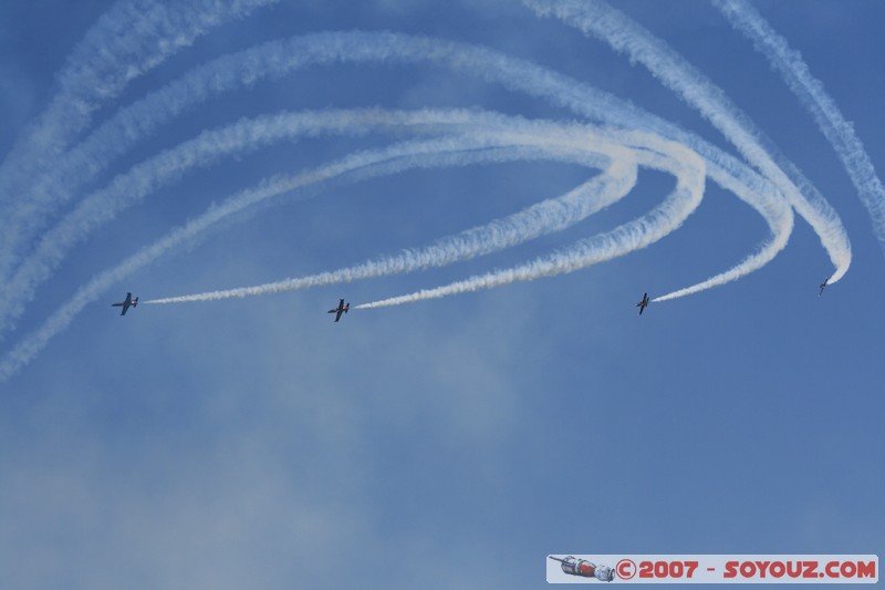 Patrouille Breitling
Mots-clés: meeting aÃ©rien avion voltige aÃ©rienne patrouille