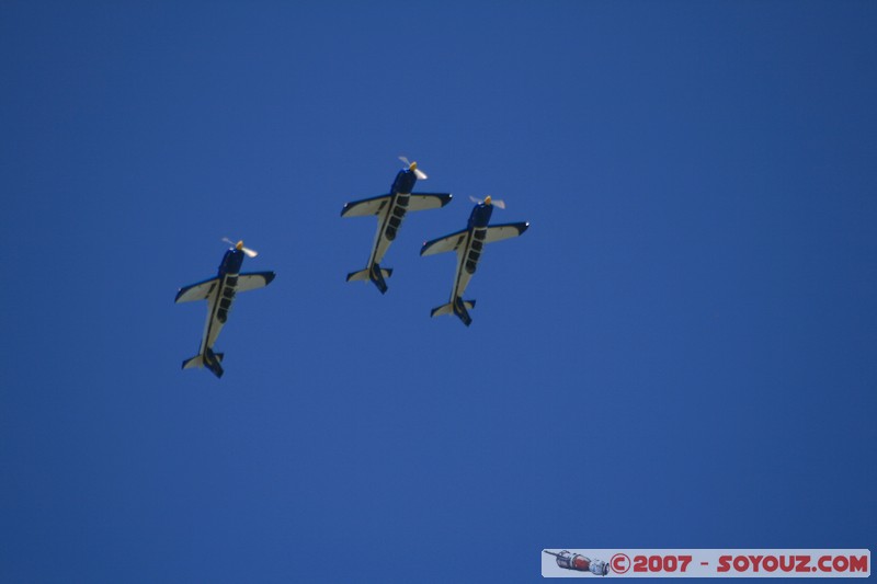 Patrouille Cartouche Dorée
Mots-clés: meeting aÃ©rien avion voltige aÃ©rienne patrouille