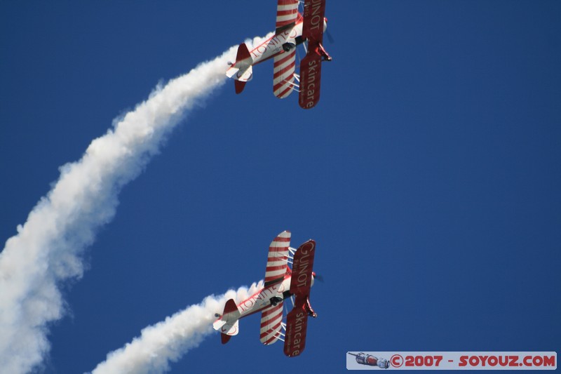 Team Guinot
Mots-clés: meeting aÃ©rien avion voltige aÃ©rienne