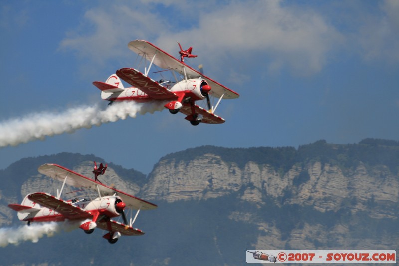 Team Guinot
Mots-clés: meeting aÃ©rien avion voltige aÃ©rienne