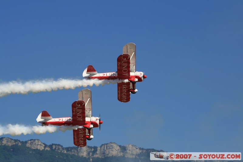 Team Guinot
Mots-clés: meeting aÃ©rien avion voltige aÃ©rienne