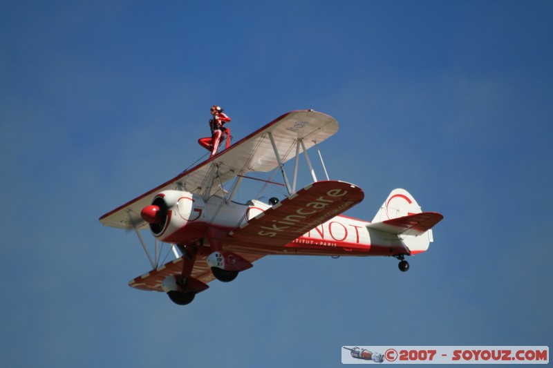 Team Guinot
Mots-clés: meeting aÃ©rien avion voltige aÃ©rienne