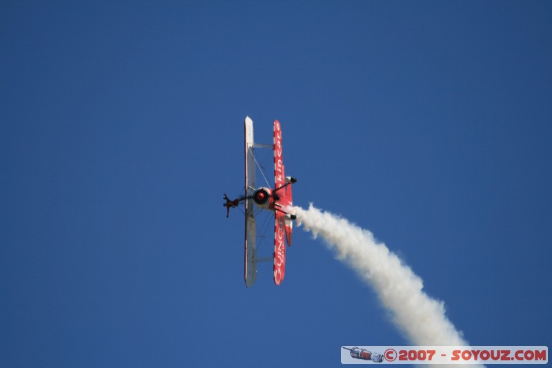 Team Guinot
Mots-clés: meeting aÃ©rien avion voltige aÃ©rienne