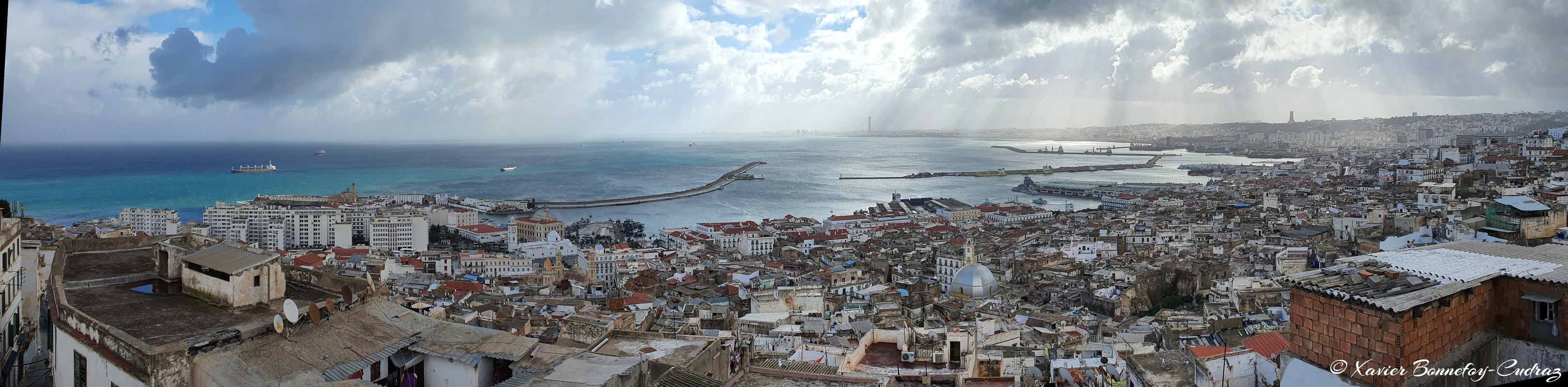 Alger - Panorama sur La Casbah
Mots-clés: Alger Algérie Casbah Cite Diar El Khaloua DZA geo:lat=36.78554076 geo:lon=3.05751443 geotagged DZ La Casbah patrimoine unesco Mer panorama