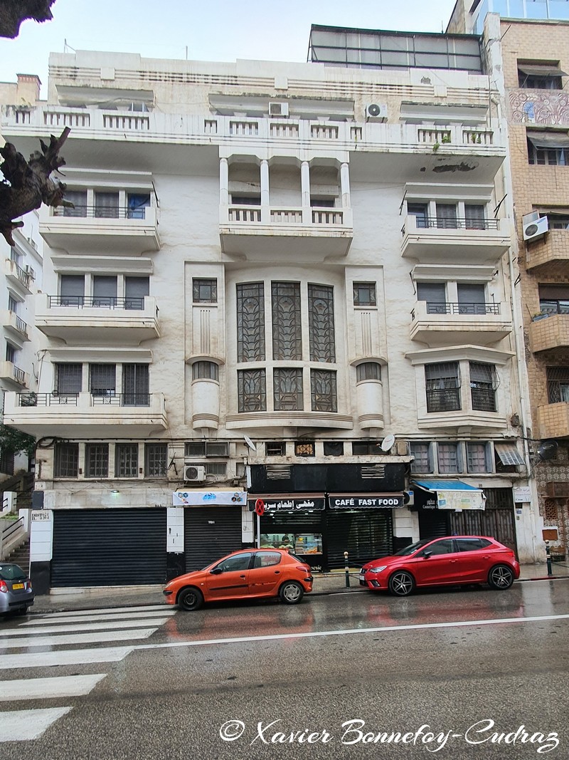 Alger Centre - Art Deco
Mots-clés: Alger Alger Bab El Oued Algérie DZA geo:lat=36.77309131 geo:lon=3.05635571 geotagged Plateau Saulière DZ Art Deco