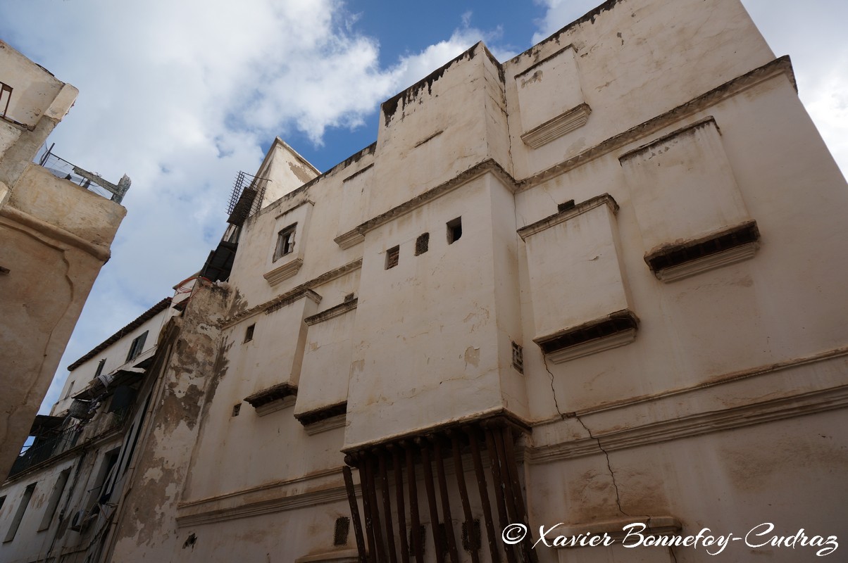 Alger - La Casbah
Mots-clés: Alger Algérie Casbah Cite Diar El Khaloua DZA geo:lat=36.78658439 geo:lon=3.05945117 geotagged DZ La Casbah patrimoine unesco