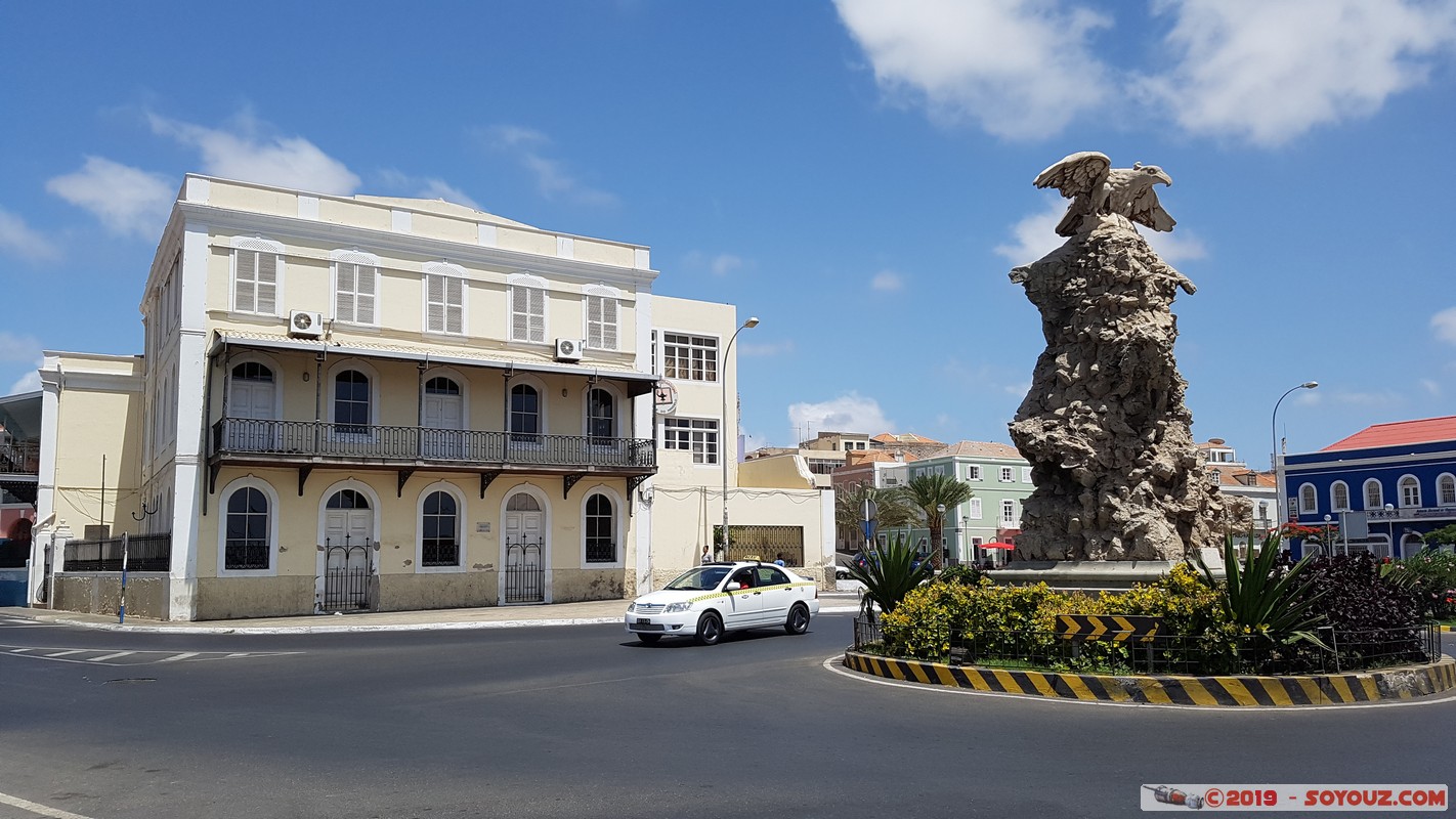 Sao Vicente - Mindelo - Biblioteca Municipal
Mots-clés: Sao Vicente Mindelo Praça D. Luis