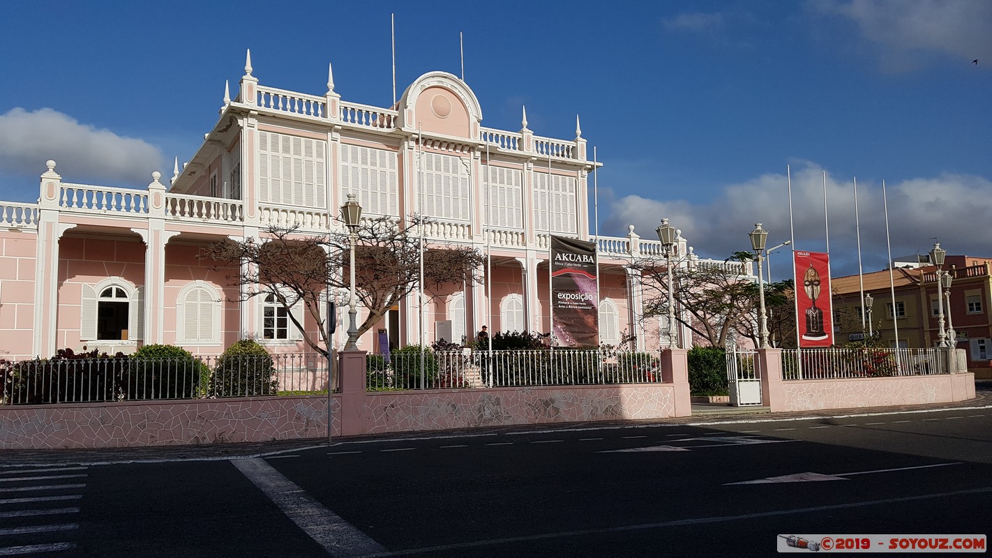 Sao Vicente - Mindelo - Palácio do Povo
Mots-clés: Sao Vicente Mindelo Palácio do Povo