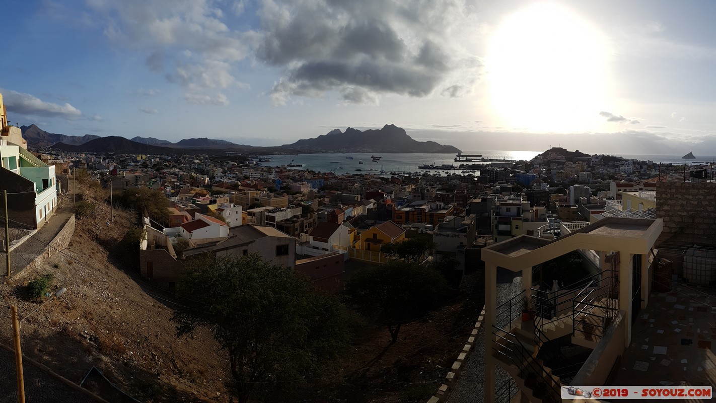 Sao Vicente - Mindelo
Mots-clés: Sao Vicente Mindelo Solar Windelo Mer