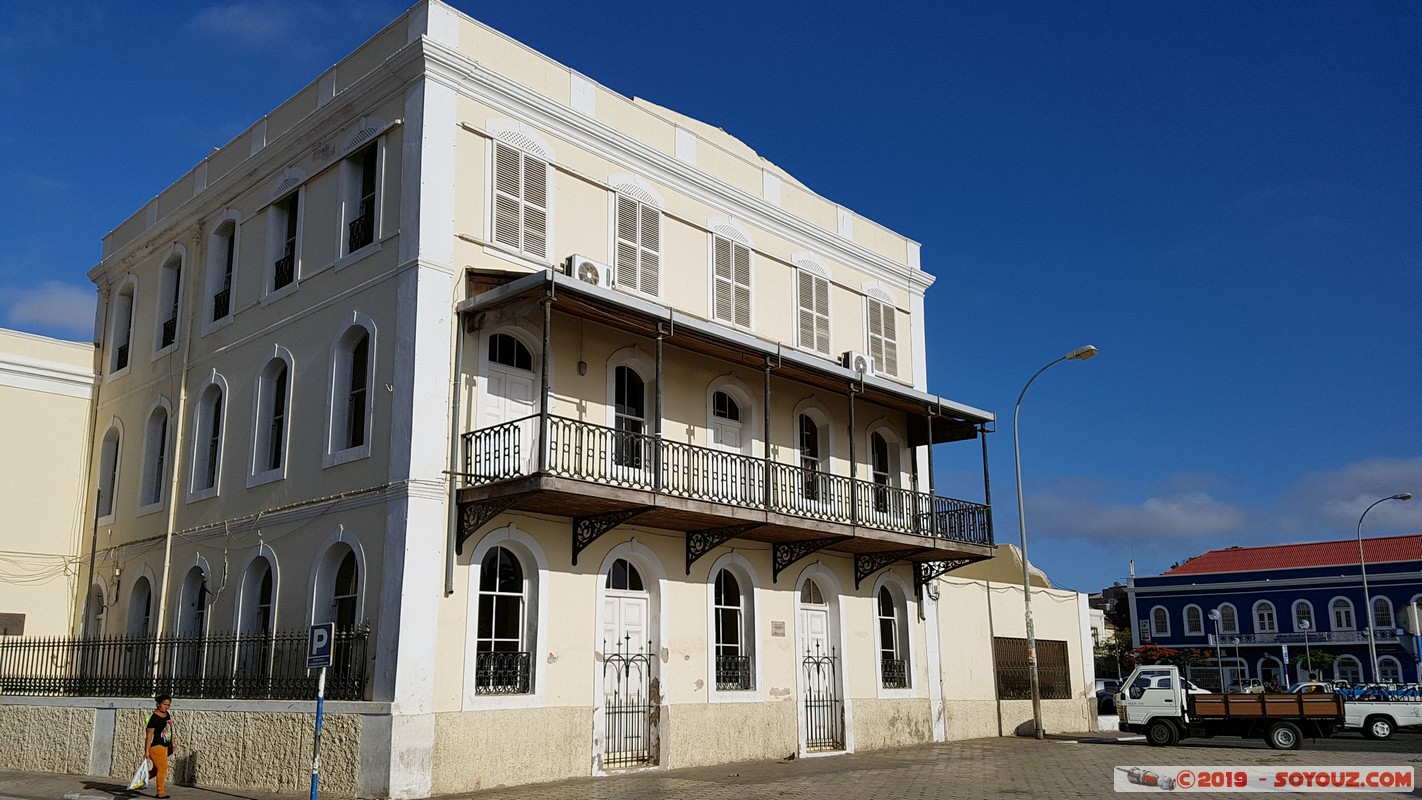 Sao Vicente - Mindelo - Biblioteca Municipal
Mots-clés: Sao Vicente Mindelo Praça D. Luis