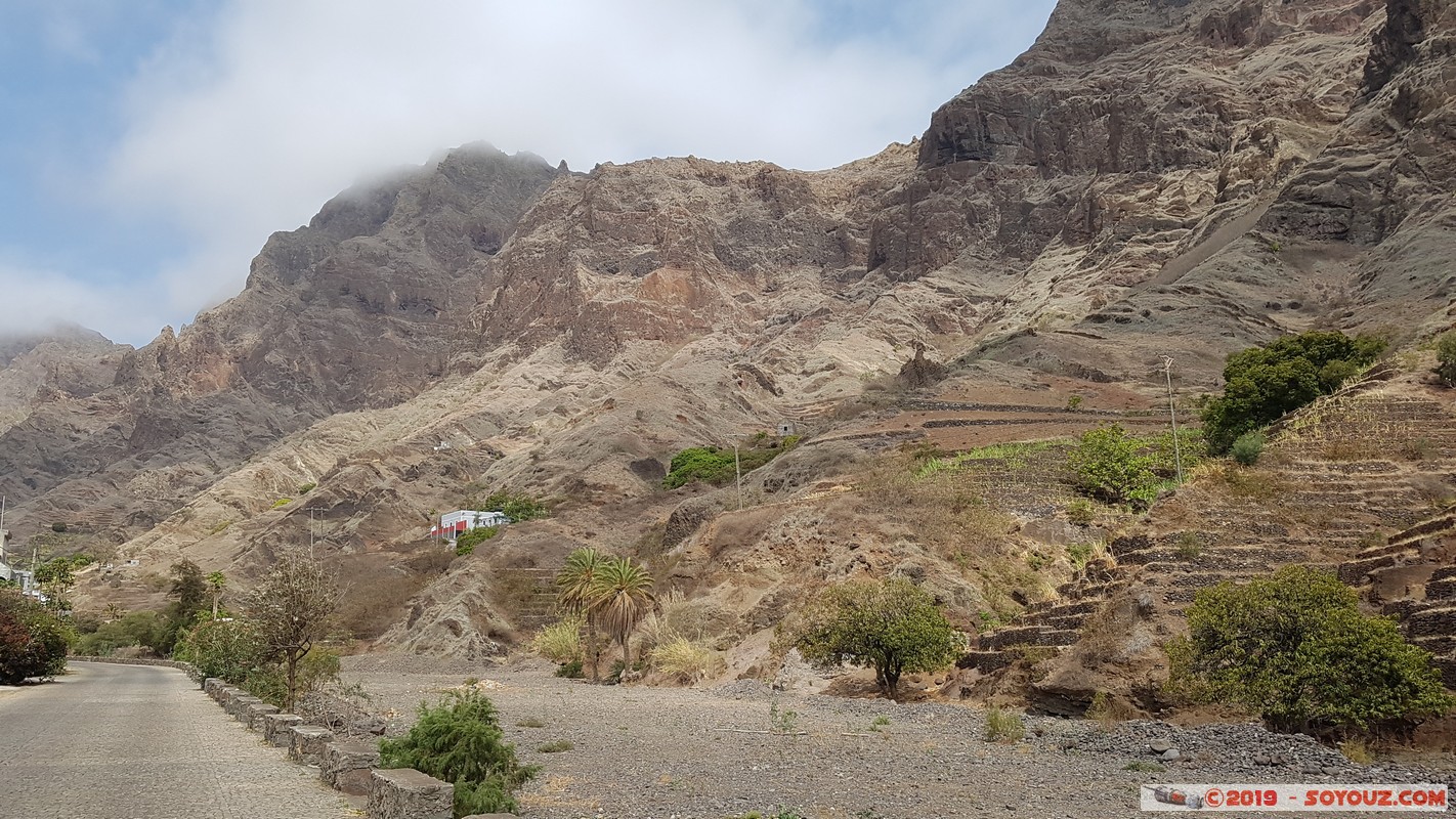 Santo Antao - Estrada  Boca de Coruja - Cruzinha
Mots-clés: Santo Antao Montagne Estrada  Boca de Coruja - Cruzinha