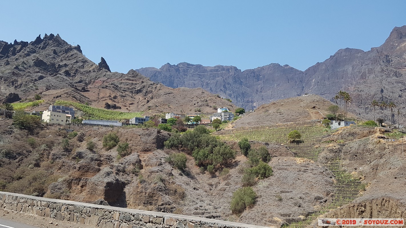 Santo Antao - Estrada  Boca de Coruja - Cruzinha
Mots-clés: Santo Antao Montagne Estrada  Boca de Coruja - Cruzinha