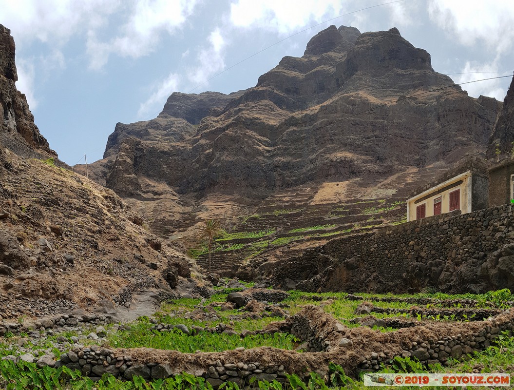 Santo Antao - Corvo
Mots-clés: Santo Antao Caminhada Cruzinas - Ponta do Sol Montagne Corvo