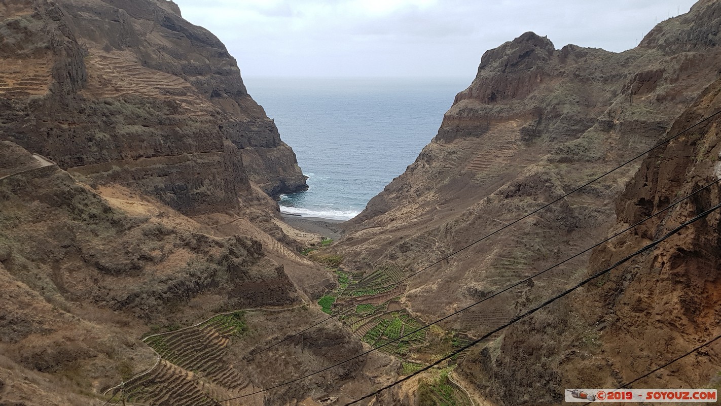 Santo Antao - Fontainhas
Mots-clés: Cap-Vert CPV Fontainhas geo:lat=17.18800333 geo:lon=-25.10460167 geotagged Ribeira Grande Santo Antao Caminhada Cruzinas - Ponta do Sol Montagne Mer