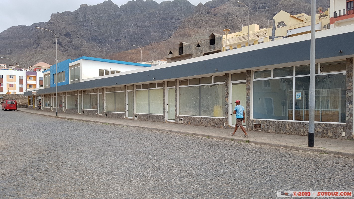 Santo Antao - Ponta do Sol - Largo da Praca
Mots-clés: Santo Antao Ponta do Sol Largo da Praca