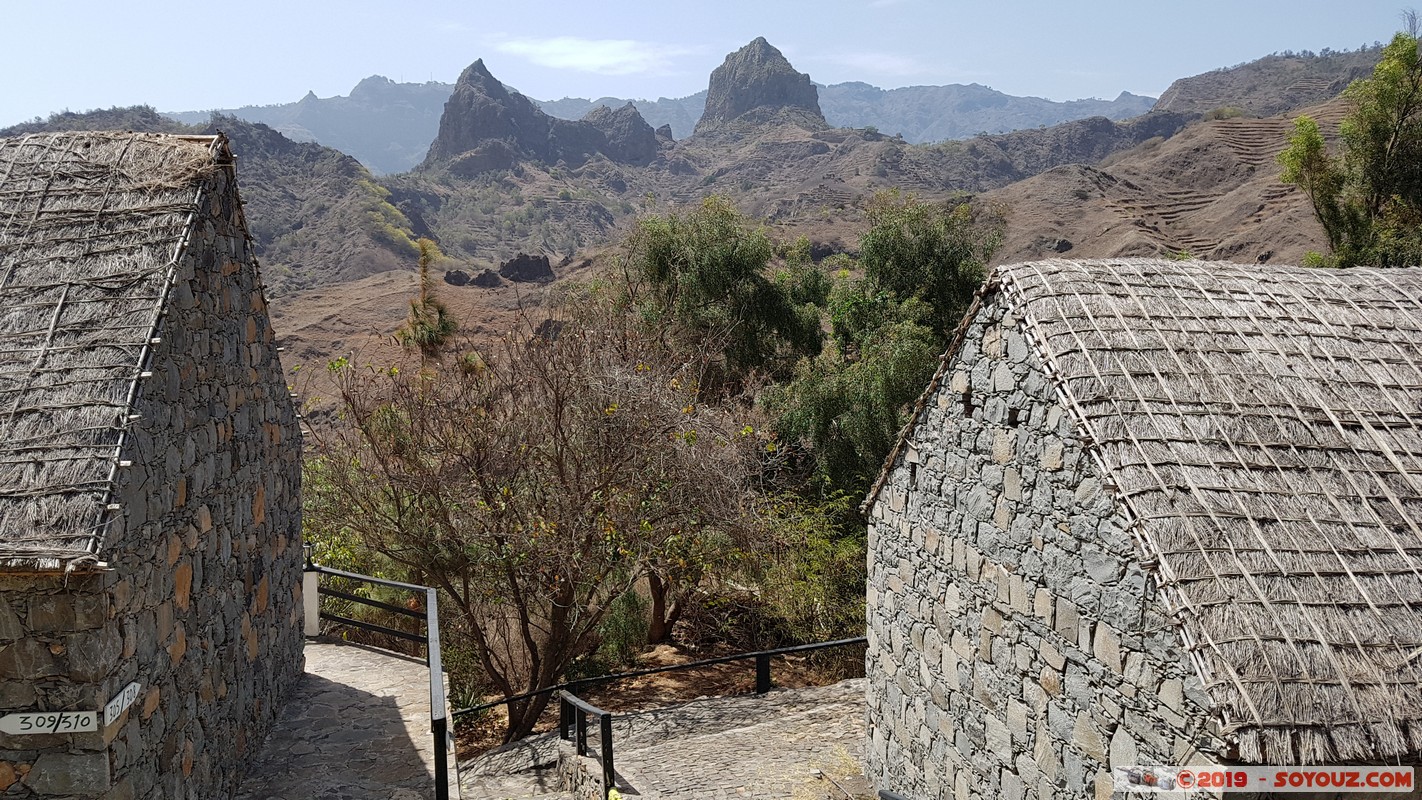 Santo Antao - Boca de Coruja - Pedracin Village
Mots-clés: Santo Antao Boca de Coruja Montagne Pedracin Village