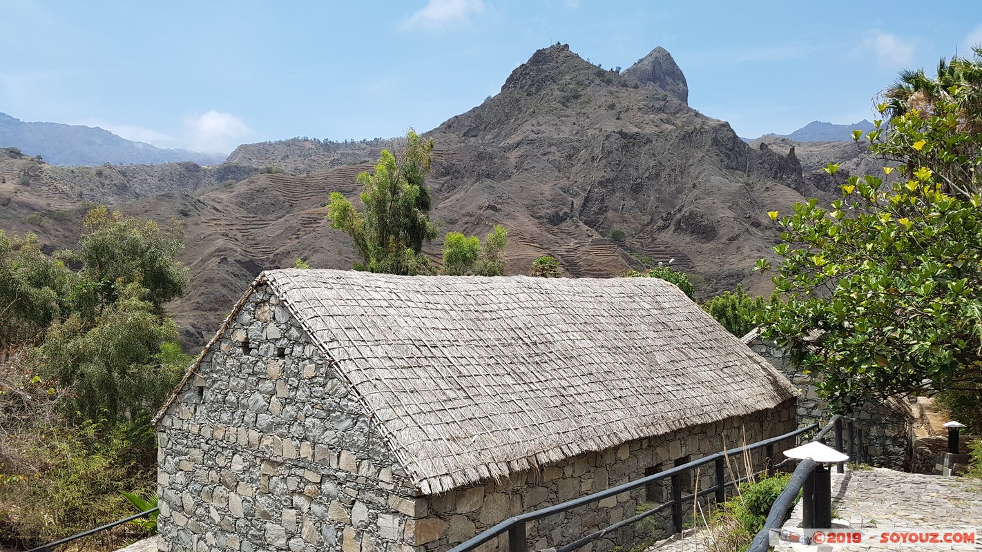 Santo Antao - Boca de Coruja - Pedracin Village
Mots-clés: Santo Antao Boca de Coruja Montagne Pedracin Village